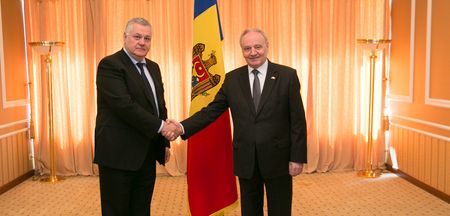 Radio România declară sprijin total pentru Radio Chişinău