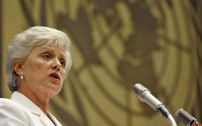 Principesa Muna a Iordaniei, in Romania