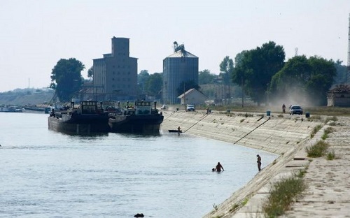 Port turistic la Corabia