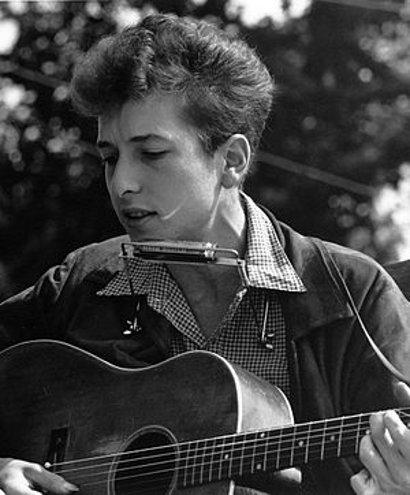 La multi ani, Bob Dylan!