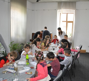 Hai si tu la atelier!