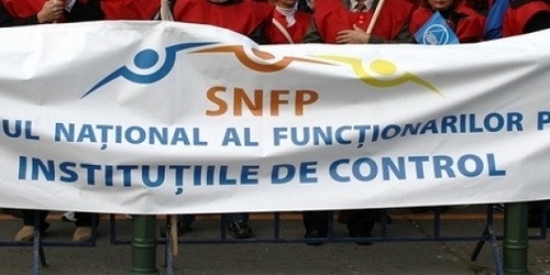 Proteste in fata Guvernului