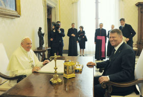Papa Francisc vine în România.