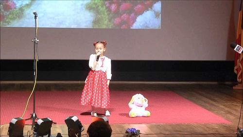 „Flori de cantec romanesc”