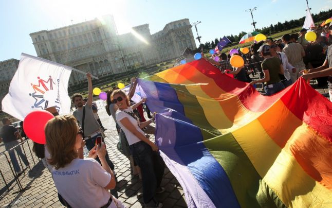 Marșul NORMALITĂȚII vs. Marșul DIVERSITĂȚII!