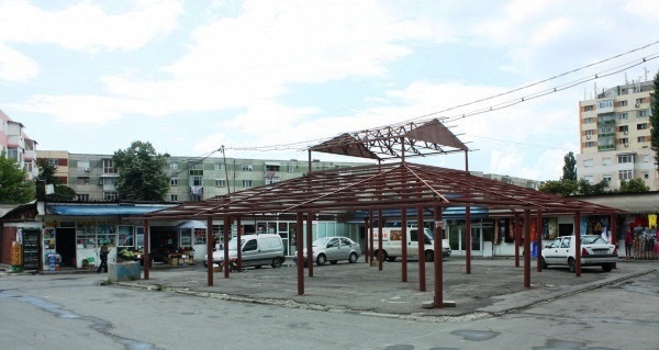 Concesionarea a doua piete craiovene