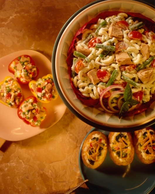 Reteta chinezeasca: Salata de ton cu cartofi