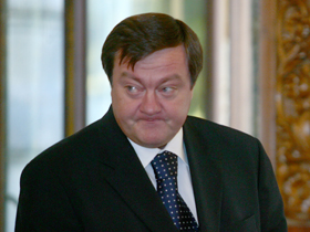 Percheziţii la sediul CJ Caraş-Severin şi la locuinţa preşedintelui instituţiei, Sorin Frunzăverde