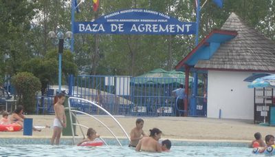 Se deschide strandul Ostroveni