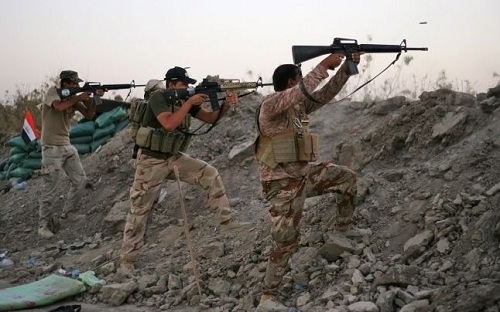 Forţele kurde înaintează