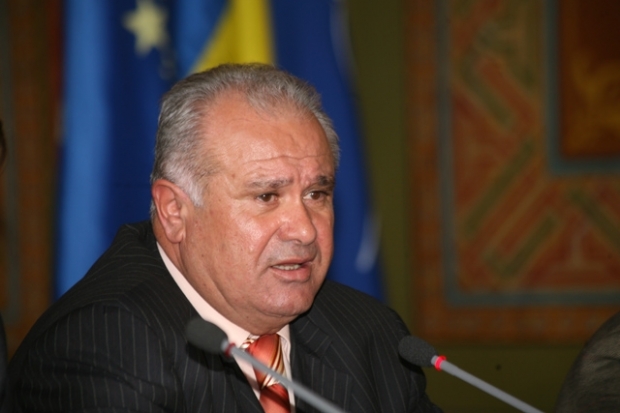 Ion Calinoiu gasit incompatibil