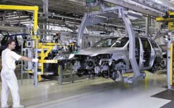 Modernizare la uzina Dacia