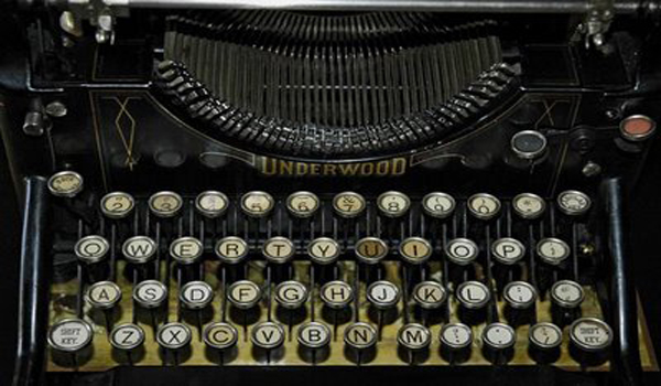 Proză SF – MAŞINA DE SCRIS CĂRŢI