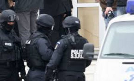 Percheziții la Iași!