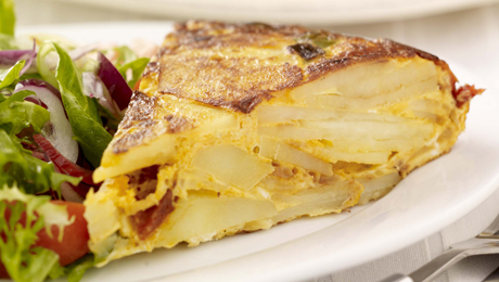 Tortilla de patatas – omleta spaniola cu cartofi