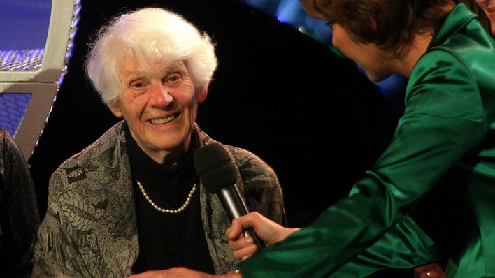 Si-a luat doctoratul la varsta de 102 ani!