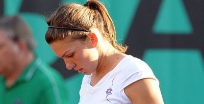 Simona Halep, a treia favorita, a fost invinsa surprinzator de Jana Cepelova
