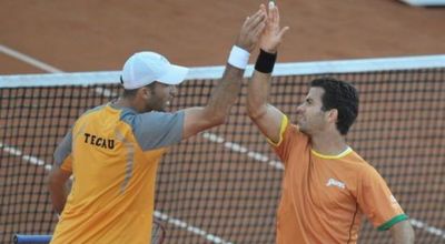 Horia Tecau si Jean-Julien Rojer merg mai departe