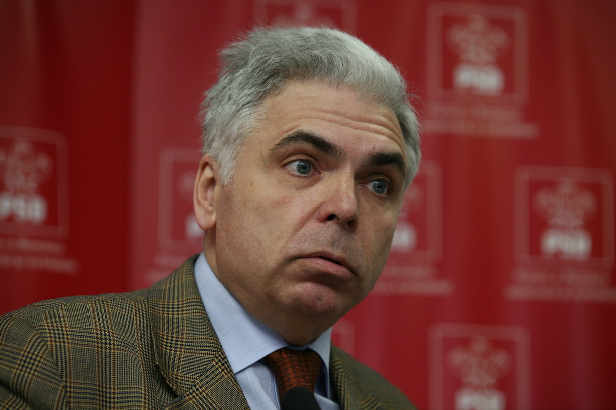 Adrian Severin la DNA!