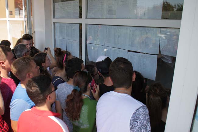 Mai multi promovati la BAC