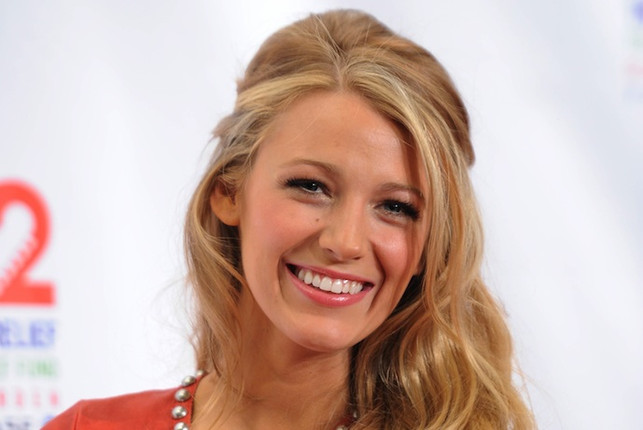 Blake Lively nu mai arata asa!