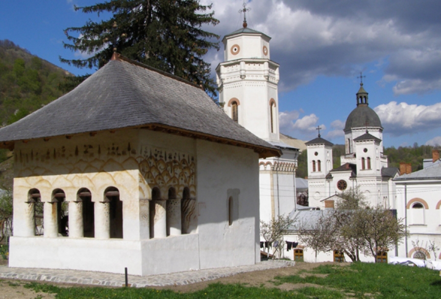 Dubla lansare de carte