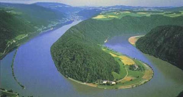 „In centru este Eselnita”