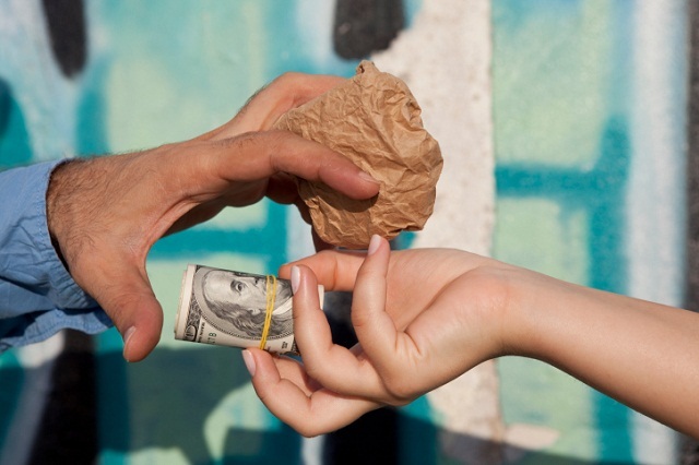 Traficantii de stupefiante nu pot fi arestati preventiv