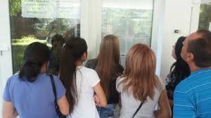 77 elevi de 10 in Olt