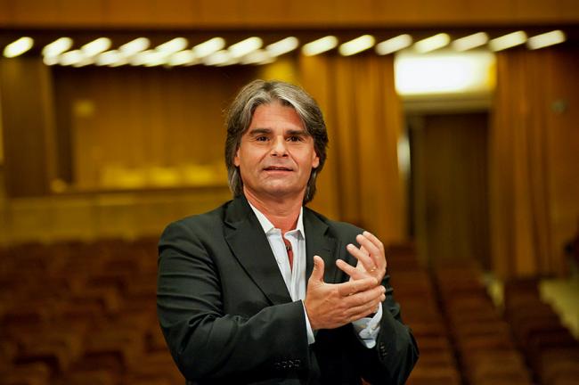 Portret: Dirijorul Ion Marin