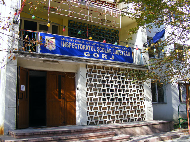 Rezultate slabe, directori revocati