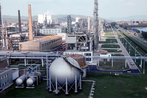 Chimcomplex Borzeşti vrea Oltchim