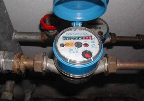 Atenţie orşoveni! SC Floricola SA nu trimite persoane străine pentru citirea apometrelor de apă