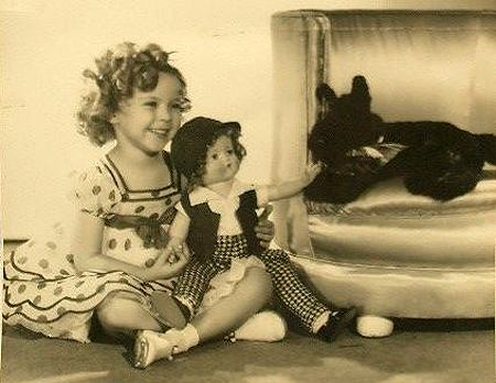 75.000 de dolari pentru cel mai de pret bun al lui Shirley Temple