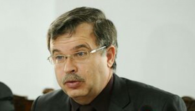 Cardul de sanatate: 1 mai, 1 august sau 15 noiembrie?