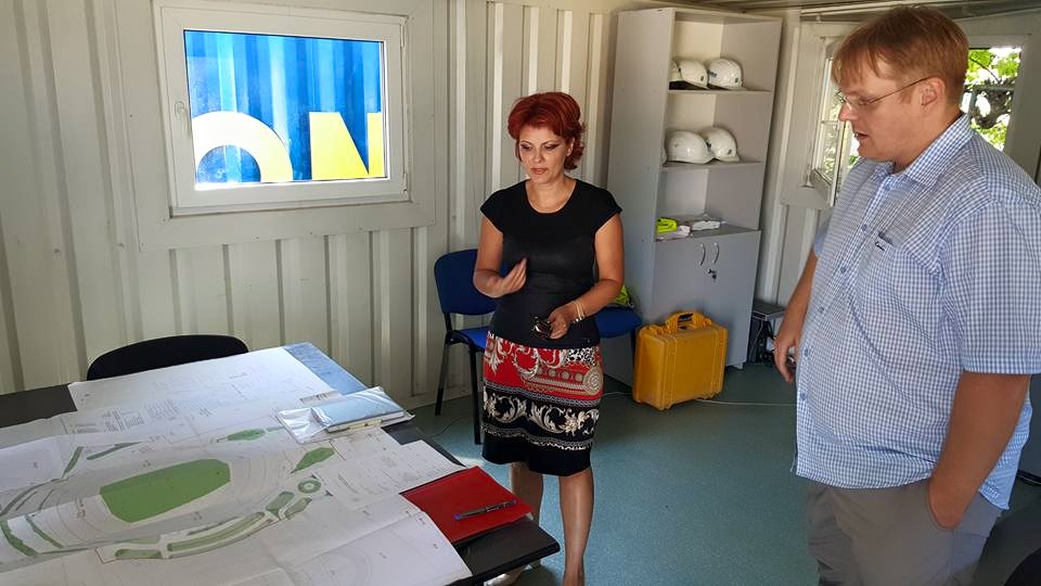 Lucrarile la stadion sunt in grafic