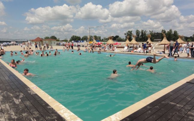 Tarife prea mari la Plaja Olt!