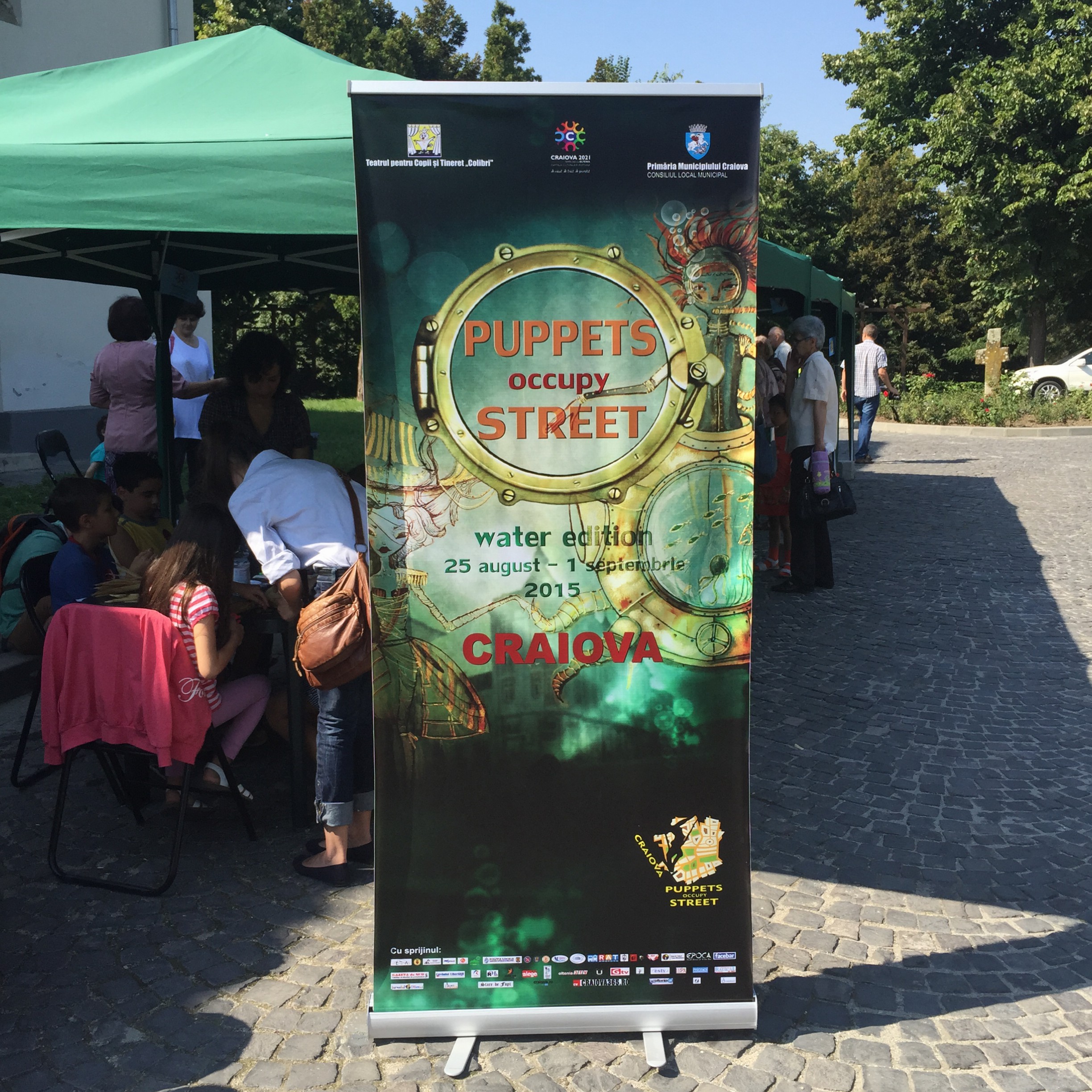 Puppets Occupy Street acum la Casa Baniei!