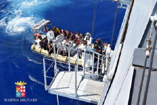 4.100 de imigranți salvați în Marea Mediterană