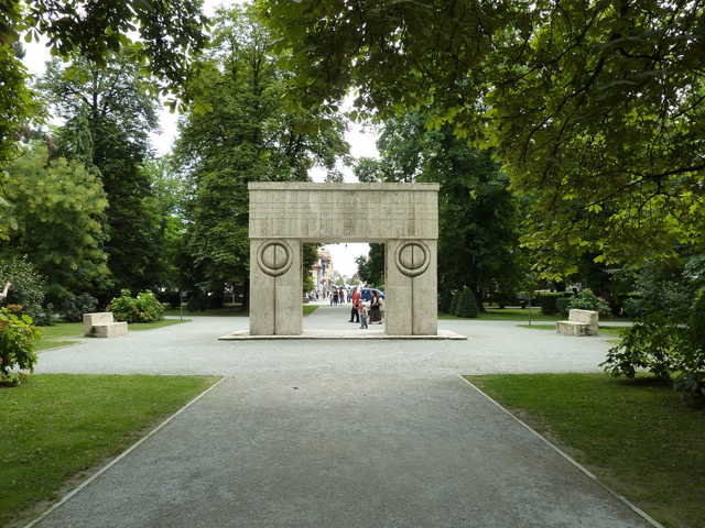 Calea Eroilor moderni