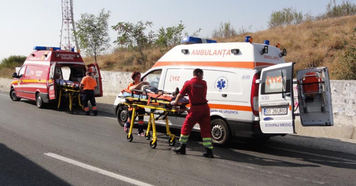 ULTIMA ORA! Accident grav la Bals cu un mort si 14 raniti!