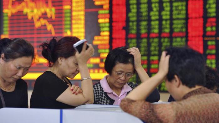 Bursa din Shanghai scade si mai mult