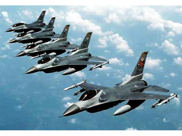 Primele avioane de tip F-16 (audio)