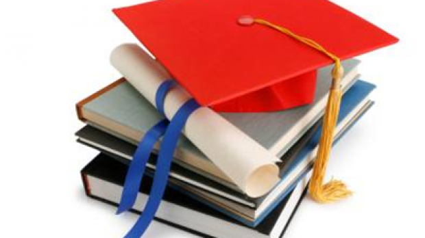 Sindicatele din educaţie solicită ca şi dascălii să beneficieze de creşteri salariale