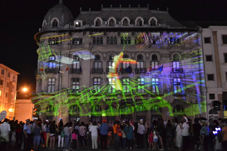 Ziua 4 – Puppets Occupy Street