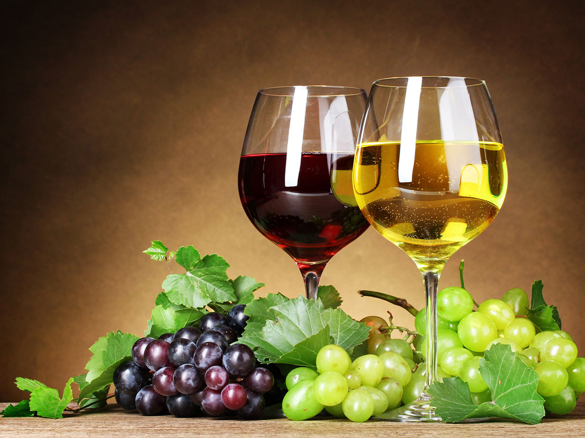 5 intrebari care te ajuta sa alegi vinul potrivit