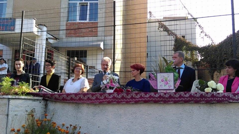 Primarul Craiovei deschide anul scolar la Colegiul National „Fratii Buzesti”