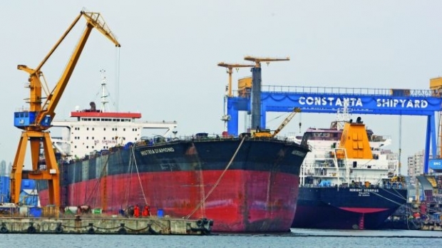 Imigranti clandestini descoperiti intr-un container in Portul Constanta