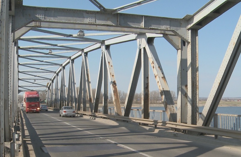Trafic restricționat pe Podul Olt