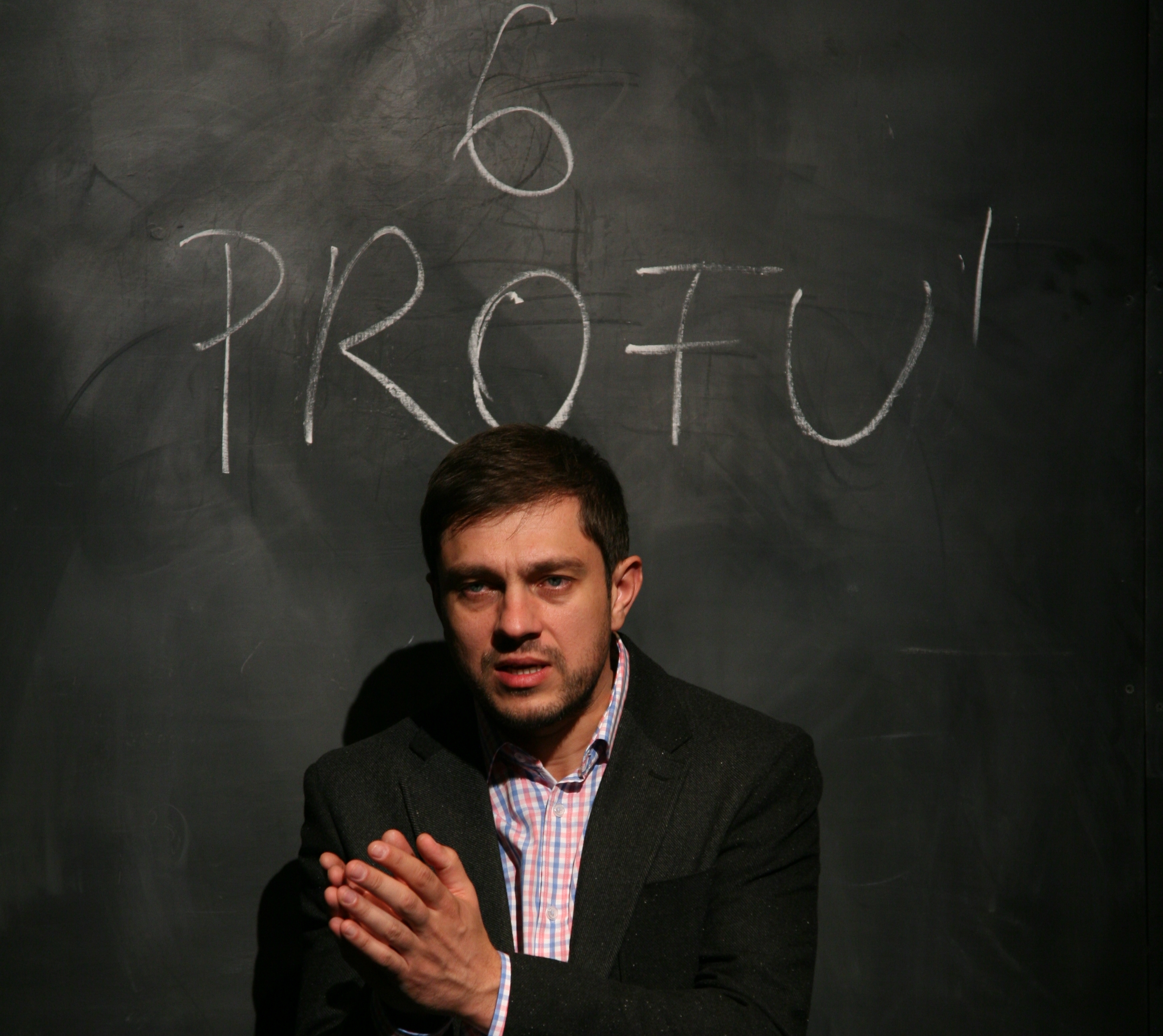 „Profu’ de religie”: actorii teatrului craiovean pe scenele a doua festivaluri